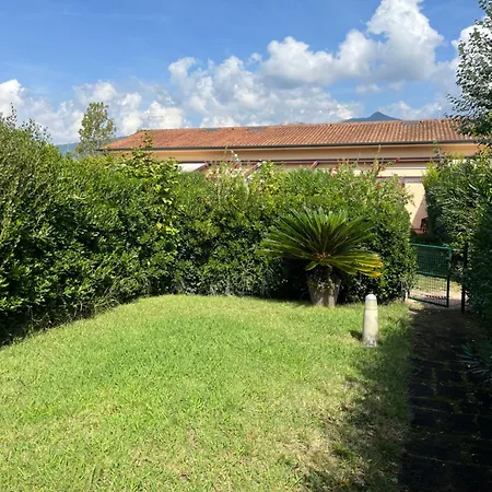 Ferienhaus Enea Al Mare Cinquale